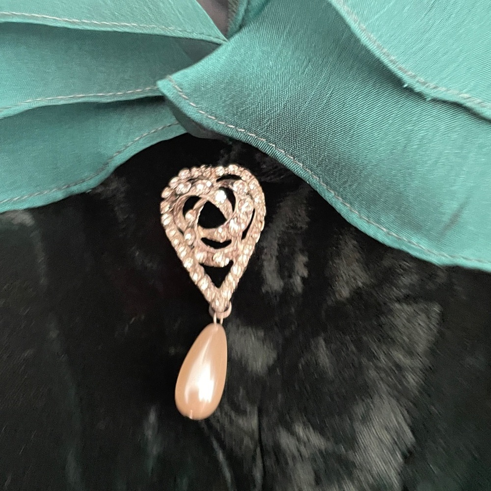 Elegant Vintage emerald  green velvet and chiffon with broch  dress size 15/16 - Picture 4 of 7